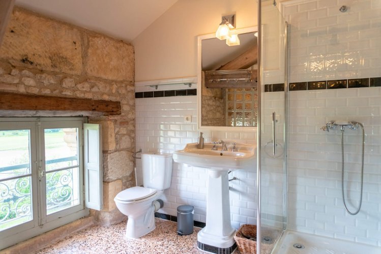 Chateau Bathrooms-9TS